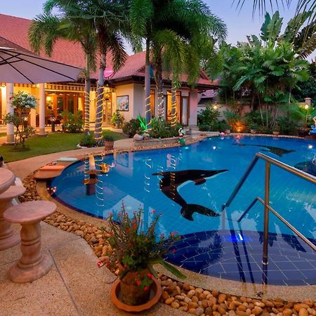 Relaxing Palm Pool Villa And Tropical Garden Bang Lamung Bagian luar foto