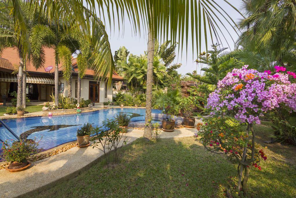 Relaxing Palm Pool Villa And Tropical Garden Bang Lamung Ruang foto