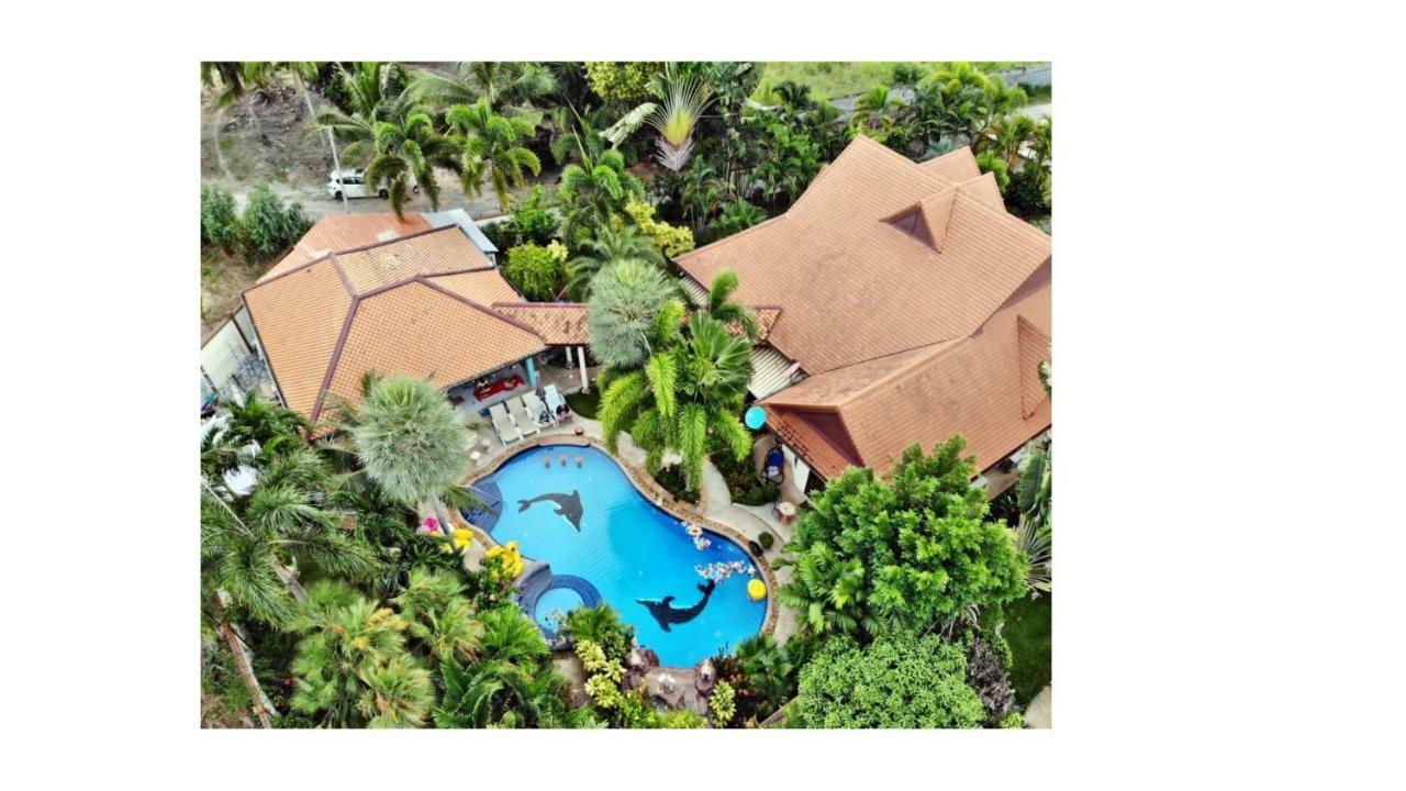 Relaxing Palm Pool Villa And Tropical Garden Bang Lamung Bagian luar foto